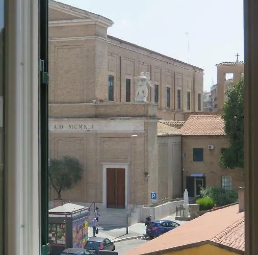 Vatican Caracciolo Apartamento *